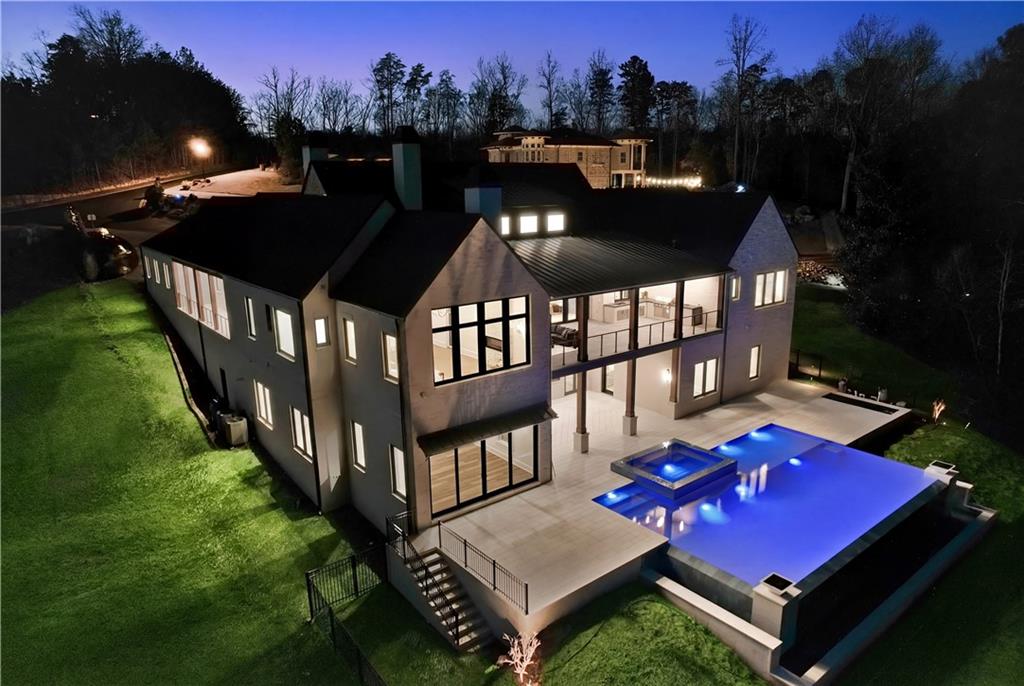8510 Blue Heron Dr